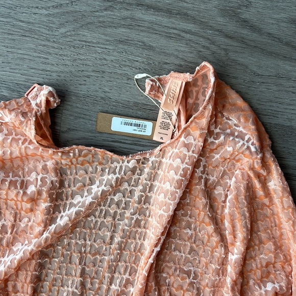 NWT Skims Velour Bodysuit - Picture 4 of 5